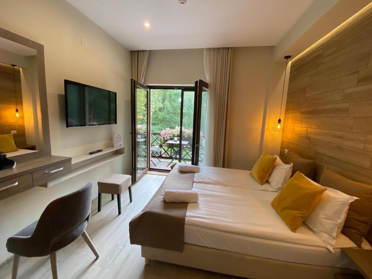 Bed and Breakfast Amethyst Sovata Esterno foto