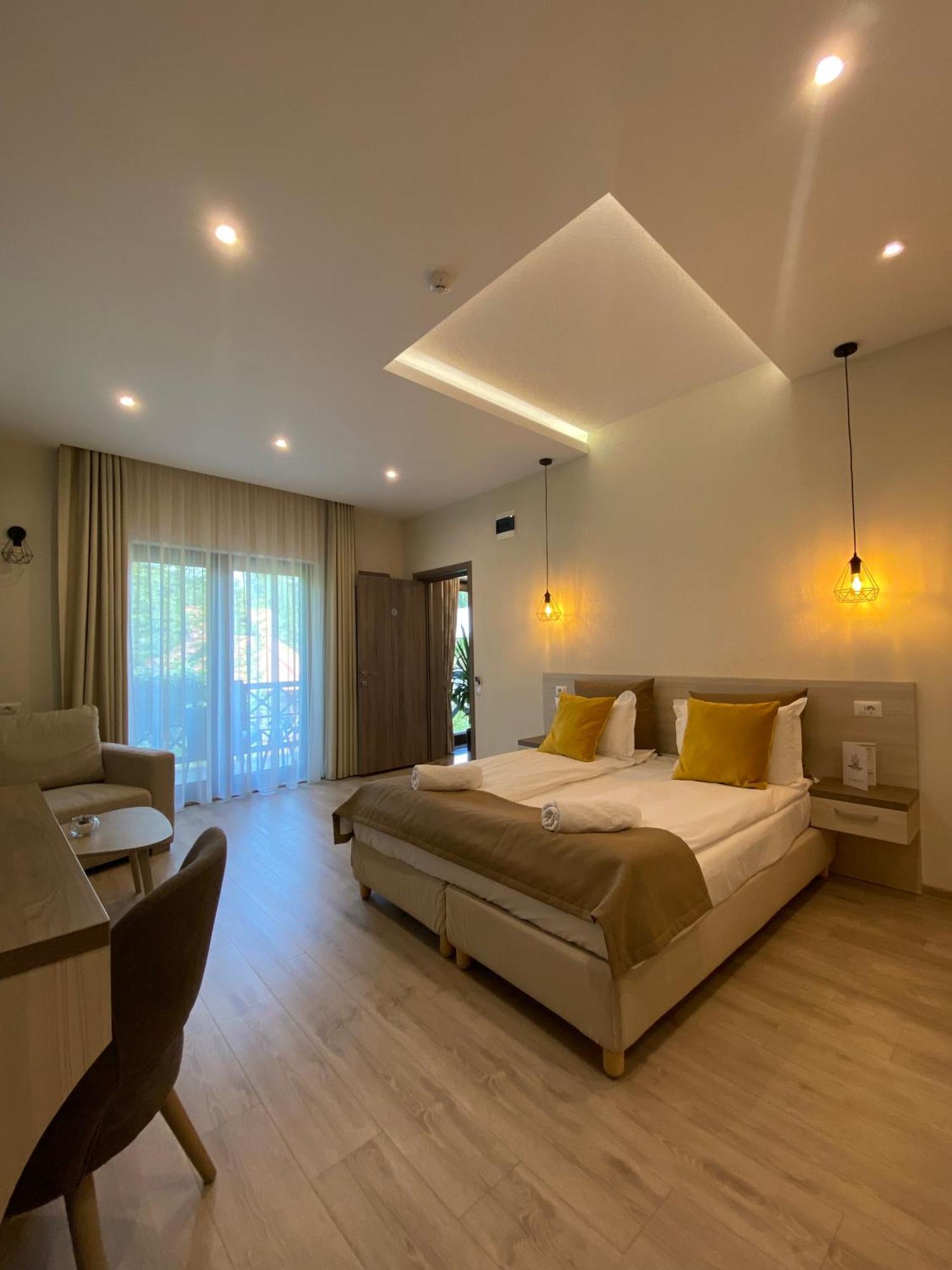 Bed and Breakfast Amethyst Sovata Esterno foto